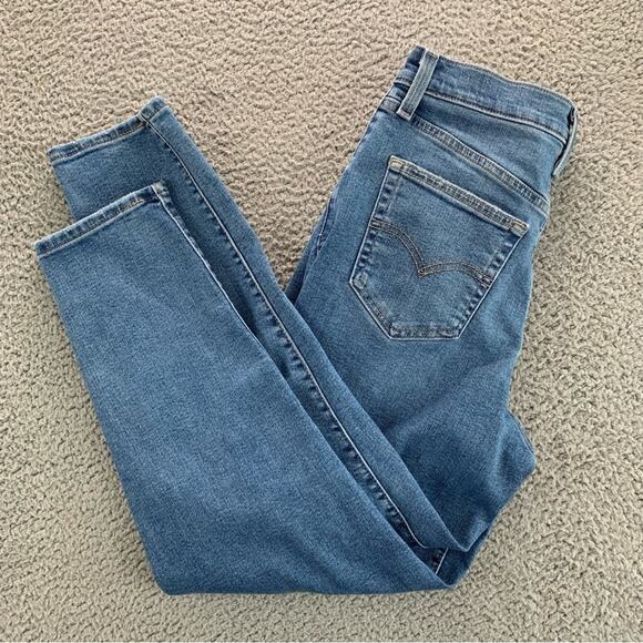 Levi's Silvertab High Waisted Mom Jeans Tapered Women's Jeans  -  Size:  28 - Picture 5 of 16